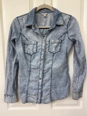 Guess Acid Wash blue chambray button down XS long sleeve Y2K 90s